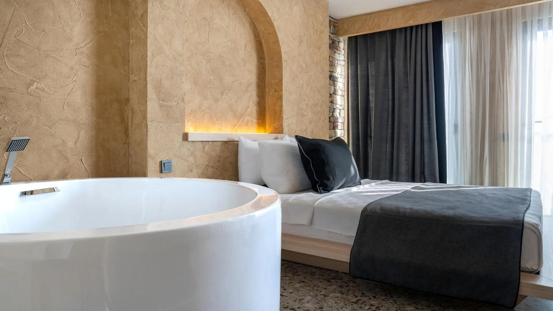 Lucky Monkey Midi Hotel Antalya
