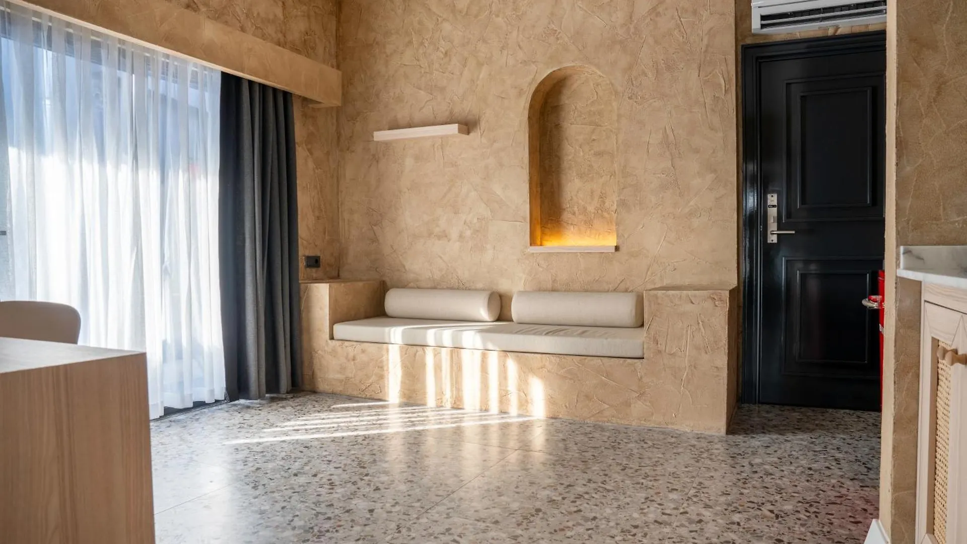 Lucky Monkey Midi Hotel Antalya