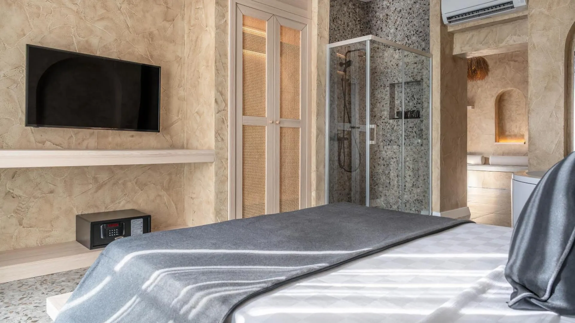Lucky Monkey Midi Hotel Antalya